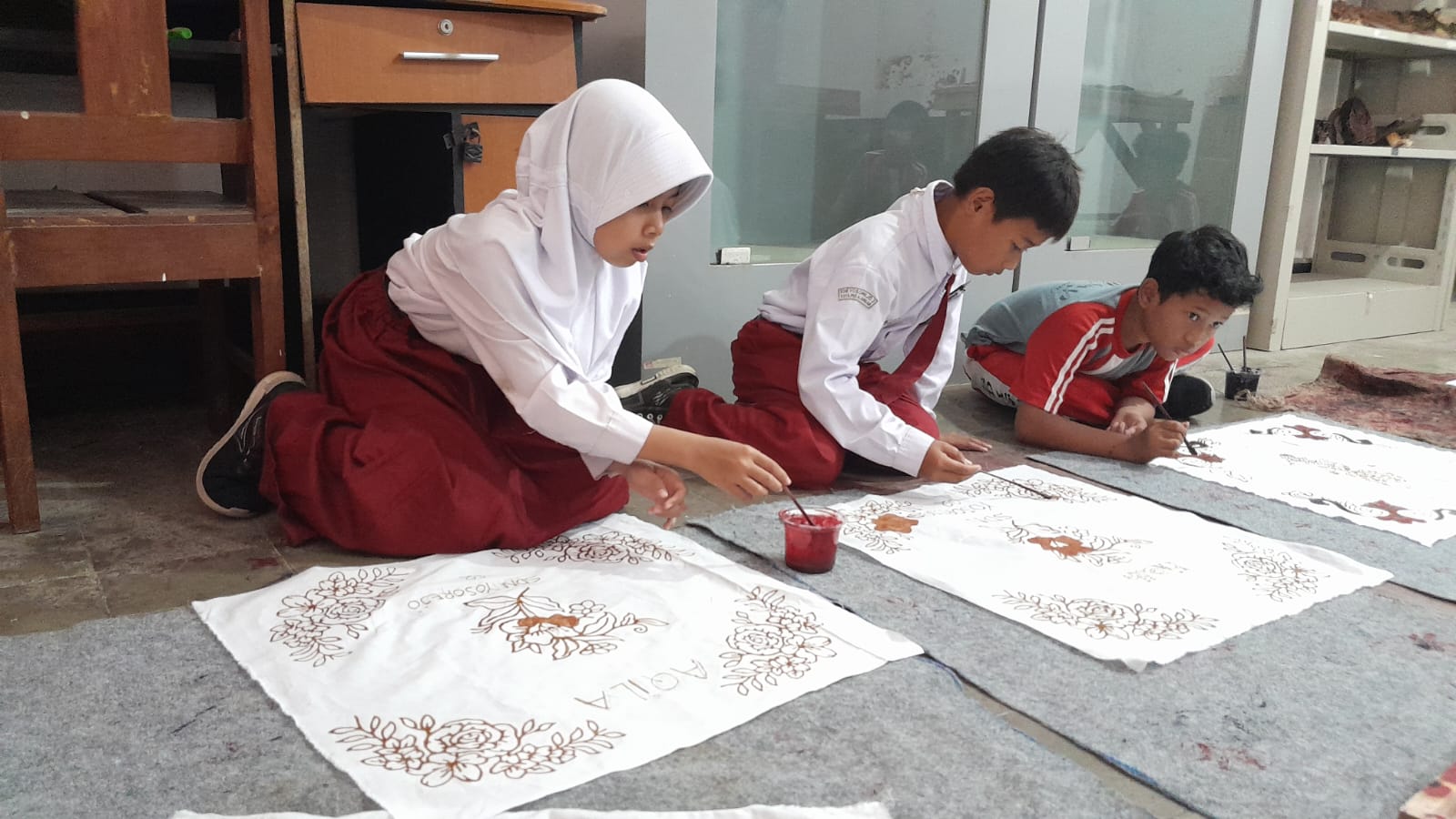 Kunjungan membatik di Museum Batik 2024
